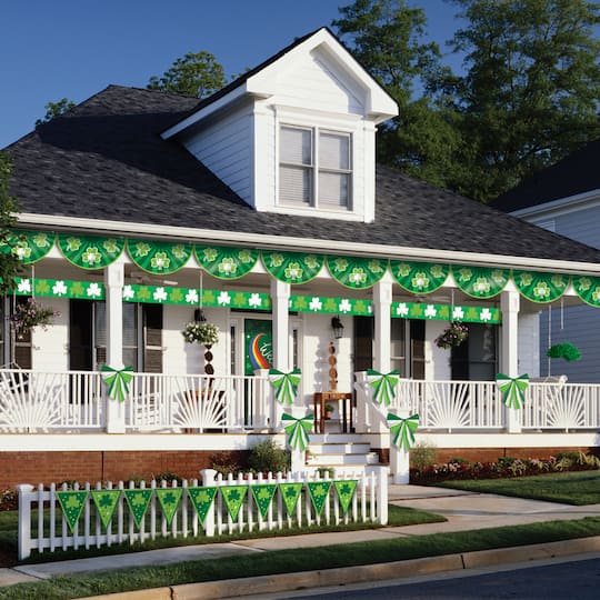 St Patrick&#x27;s Day Outdoor House Decorating Kit